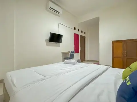 Urbanview Hotel Maharani Garut - Photo 4