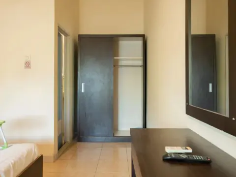 Urbanview Hotel Nugraha Palembang - Photo 1