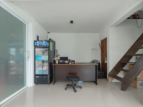 Urbanview Hotel Yoga Palangkaraya by RedDoorz - Photo 4
