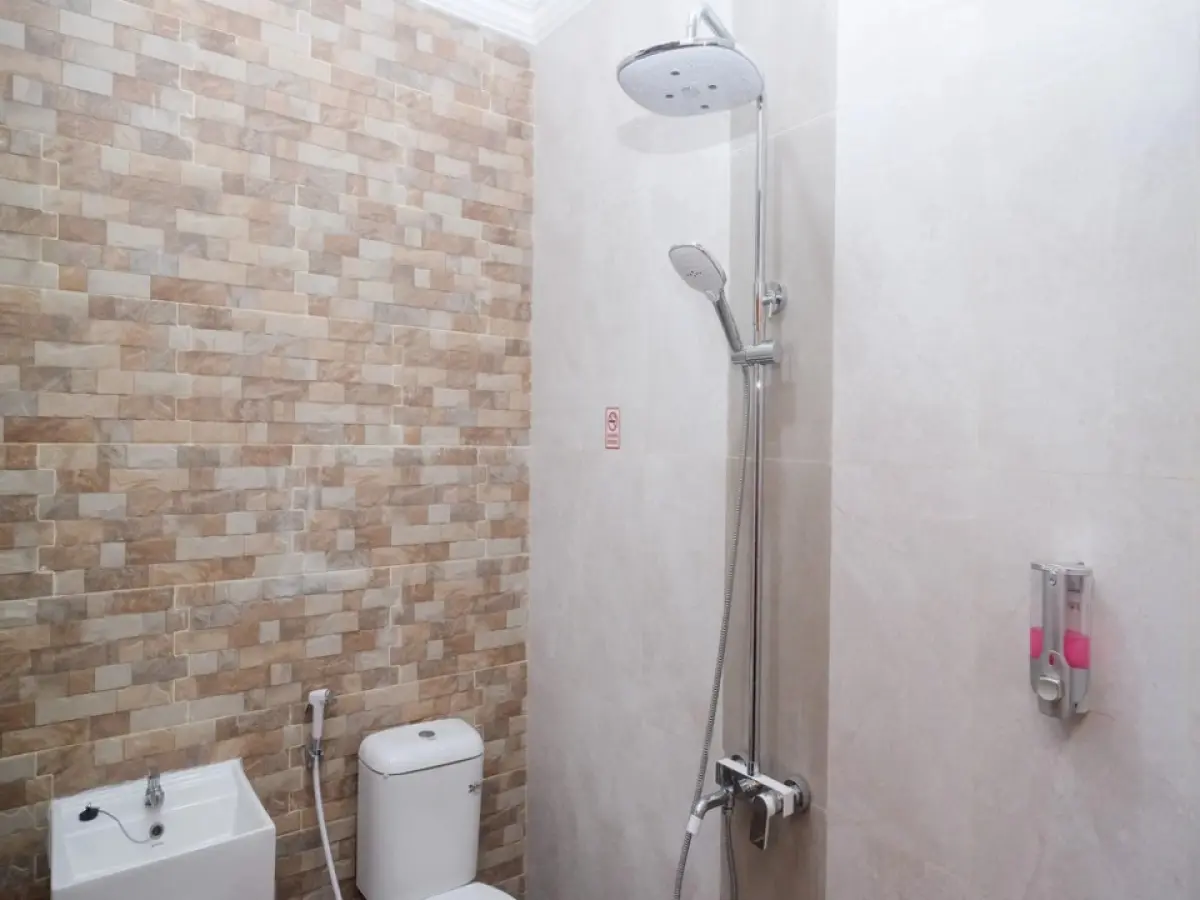 Urbanview Syariah Loji Arum Stasiun Klaten by RedDoorz