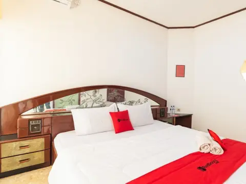 RedDoorz Syariah near Balai Kota Batu - фото 2