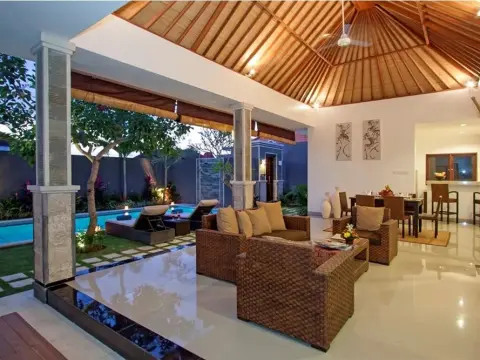 Villa Biru - Photo 2
