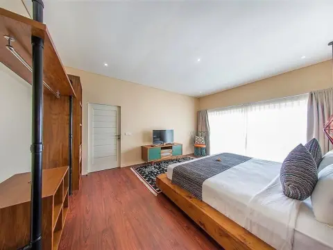 Villa Coddiwomple - Photo 1