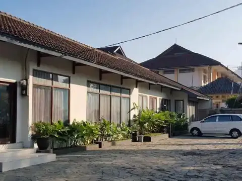 Villa de Rossa - Photo 1