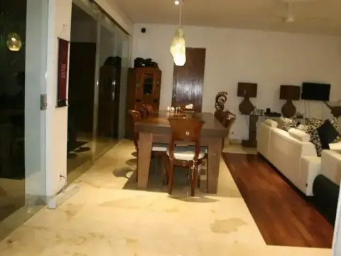 Villa Pantai Lovina - Photo 4