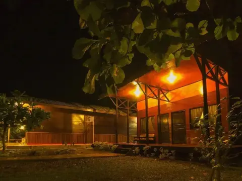 Waisai Beach Hotel - Photo 1