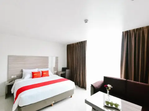 Win Grand Hotel - Photo 2