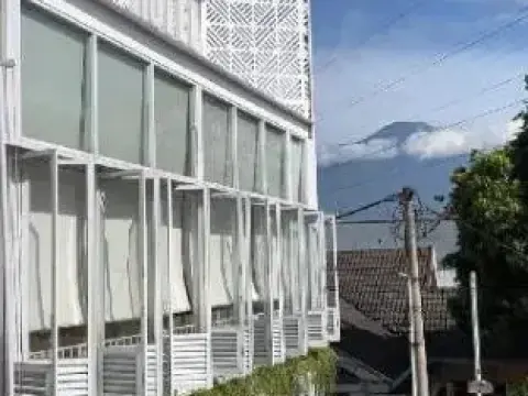 Wisata Niaga Campus - Photo 4