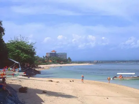 Yuliana Homestay - Photo 3