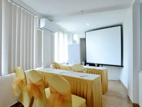 ZEN Rooms Kemang Antasari - Foto 4
