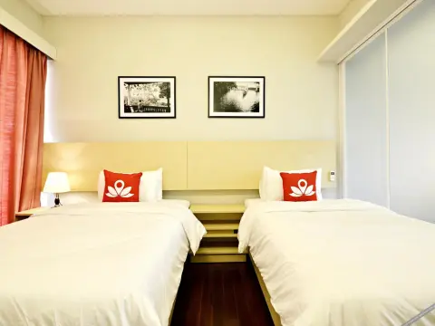 ZEN Rooms Kemang Pejaten - Photo 1