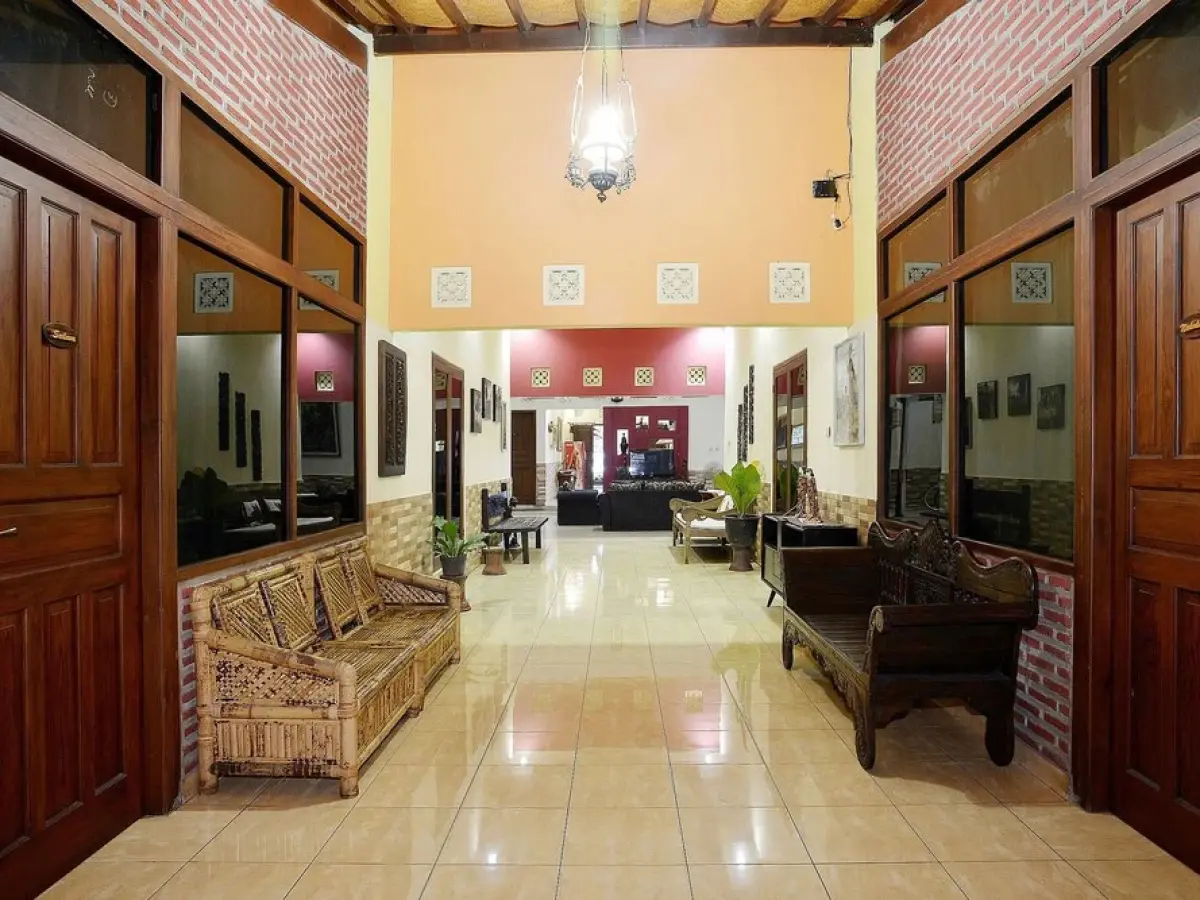 ZEN Rooms Padma Palagan