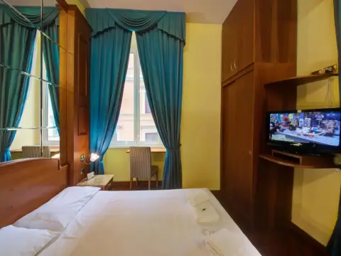 69 Manin Street - Photo 4