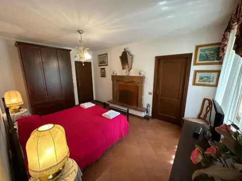 A Villa Esperia Bed and Breakfast - Photo 3