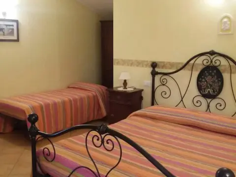 Agr. Casale Antico Fattoria Luchetti - Photo 1