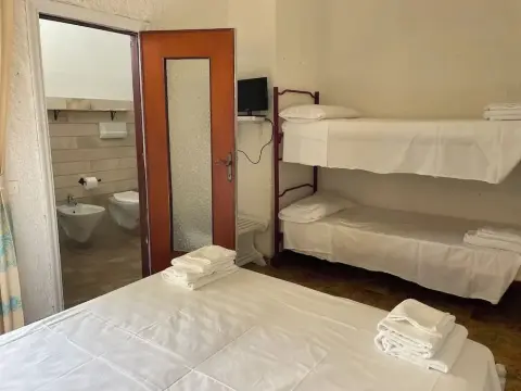 Al Faro Vintage Hotel -Spiaggia La Cinta-San Teodoro - Photo 2