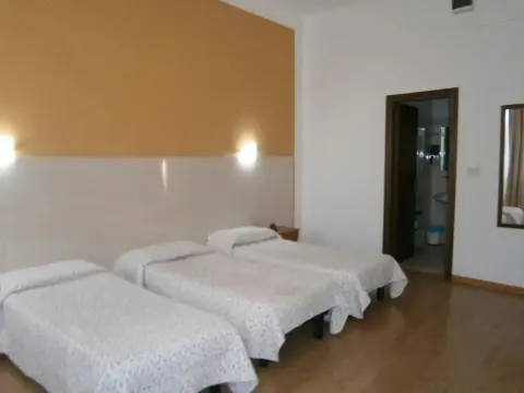 Alabarda Hotel - Photo 3