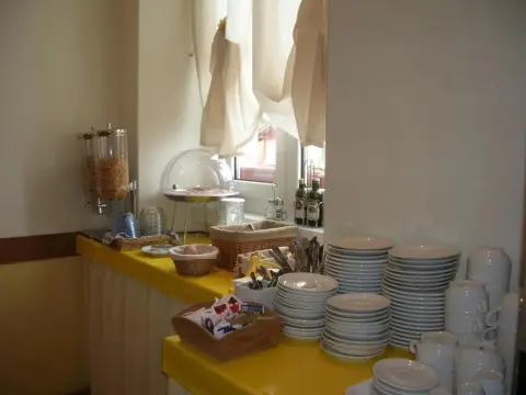 Alabarda Hotel - Photo 2