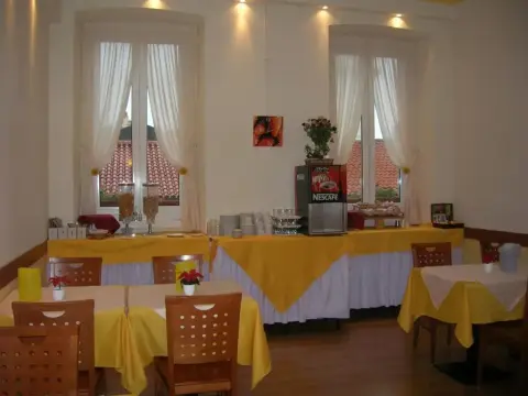 Alabarda Hotel - Photo 1