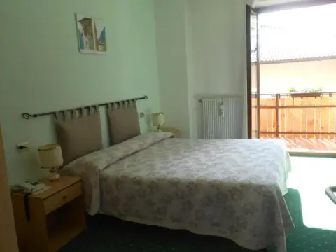 Albergo Genzianella - Photo 3