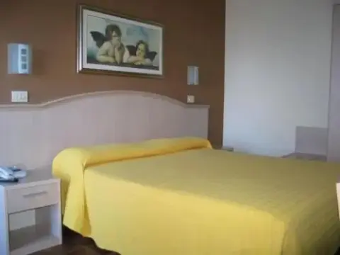 Albergo Girasole - Photo 1