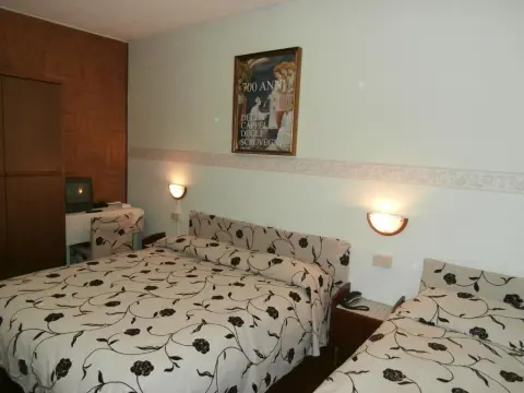 Hotel Junior - Photo 2
