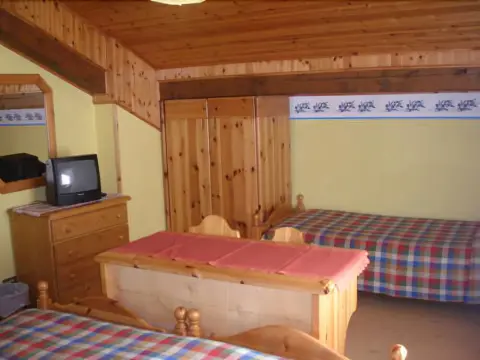 Albergo Ombrettola - Photo 1