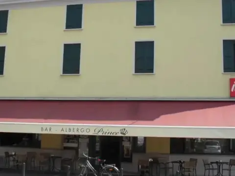Albergo Prince - Photo 1