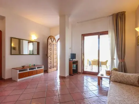 Amazing Apartment in S.maria Di C/te SA With 1 Bedrooms, Wifi and Outdoor Swimming Pool - фото 1