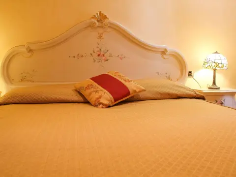 Angeles Inn - Photo 3