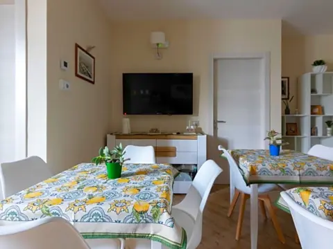 Apollo Bed & Breakfast - Photo 3