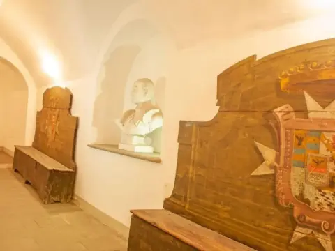 Art Gallery Suite - Photo 2