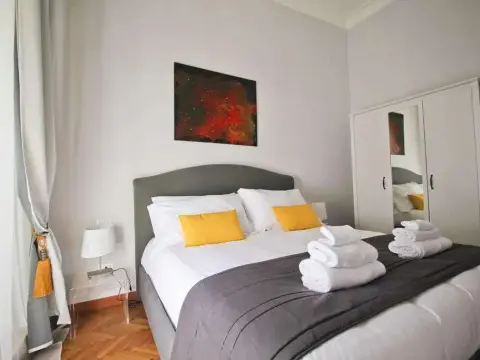 AT Roman Penthouse - Photo 3
