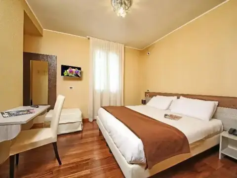 Atelier Hotel Classic - Photo 2