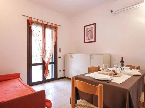 Awesome Apartment in Costa Rei -ca- With 2 Bedrooms and Wifi - Photo 3