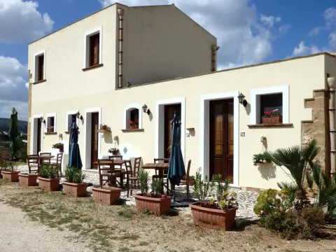 Baglio Cofano Rooms and Relax - Photo 1