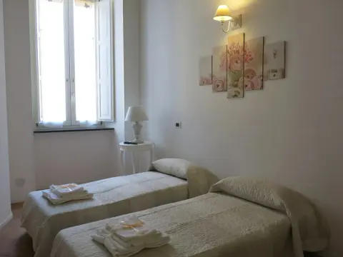 B&B Butterfly-Salerno Centro - Photo 3