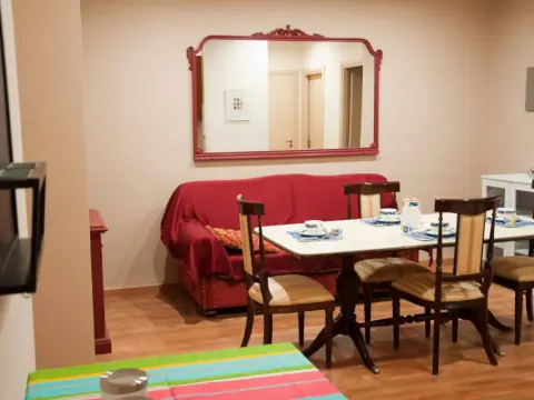 B&B Chaplin - Photo 4