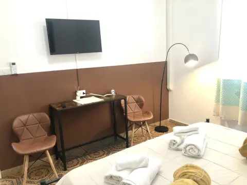 Bb Chic Room With Shared Bathroom in the City - фото 2