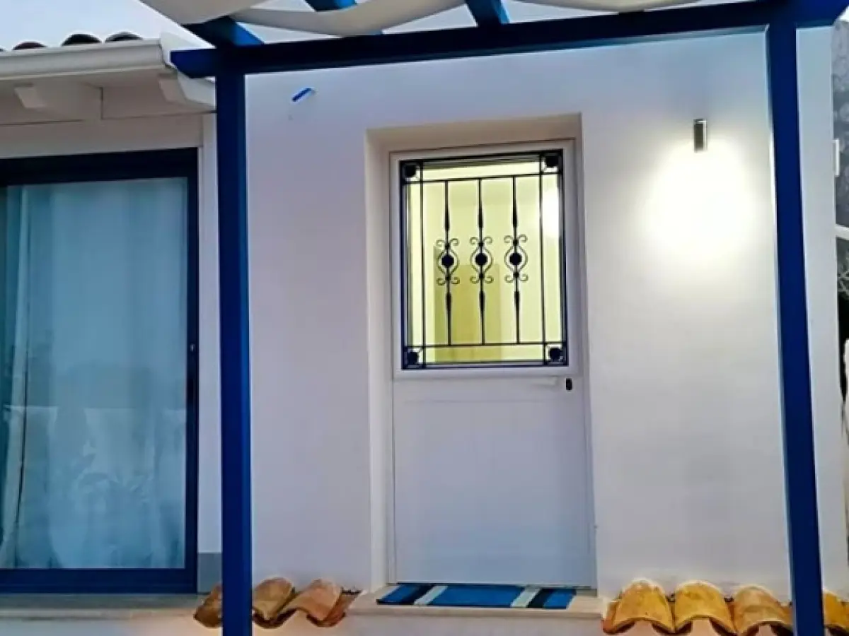 B&B Santorini (Adults Only)