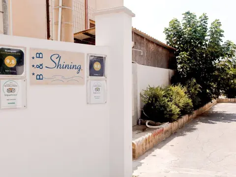B&B Shining - Foto 1
