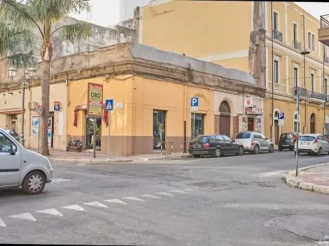 B&B Station - Photo 1