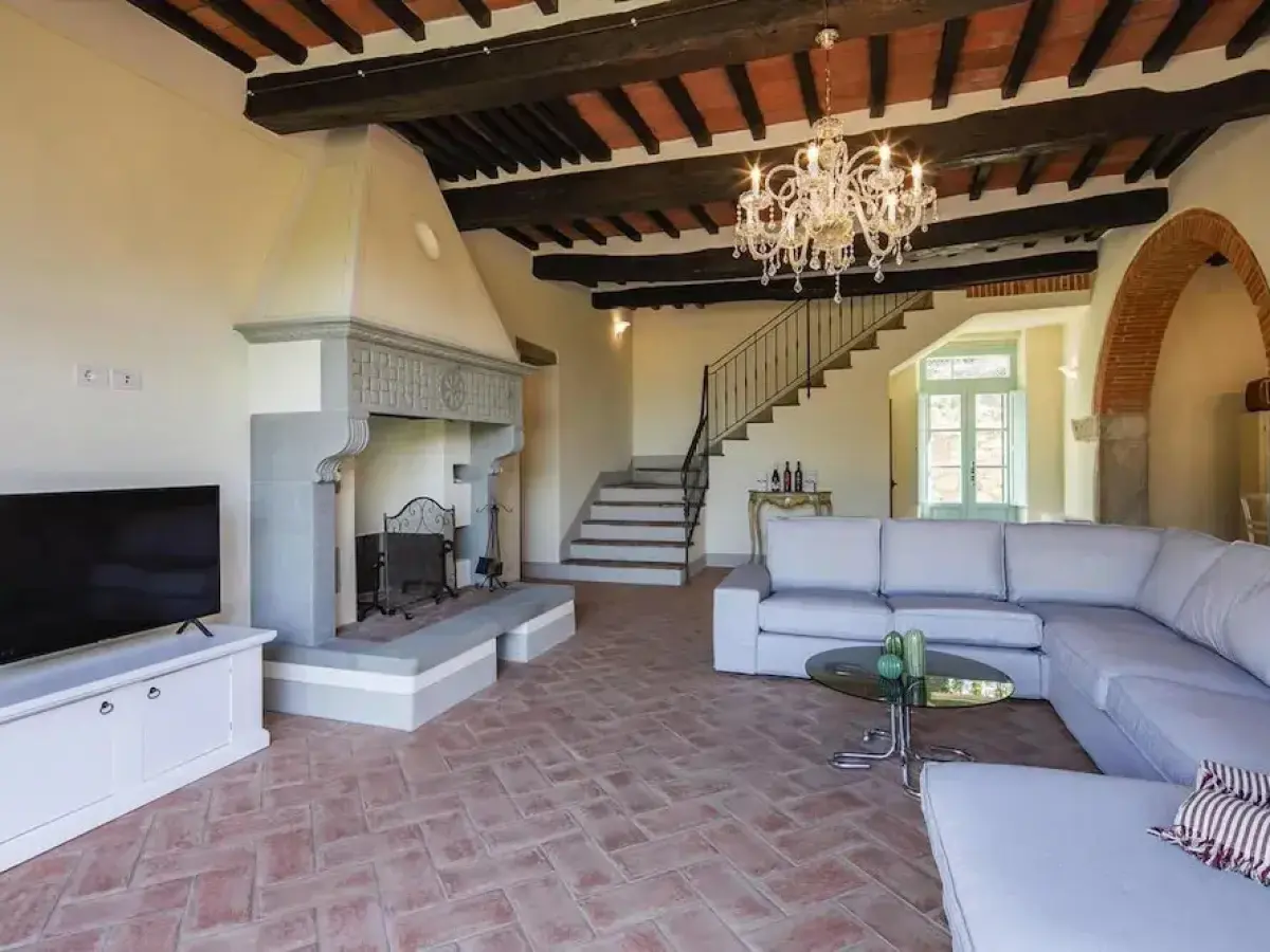 Beautiful Country House Villa Mezzavia With Private Pool in Costiglion Fiorentin