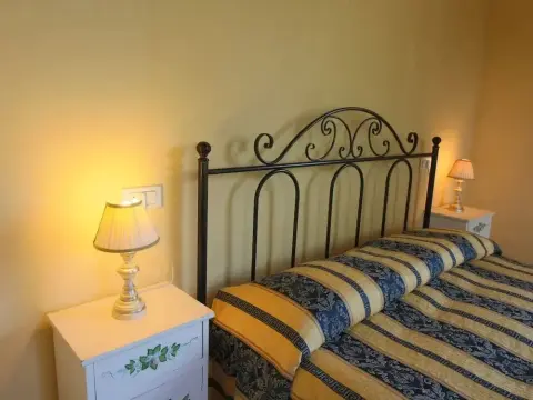 Beautiful Farmhouse in San Gimignano With Pool - Photo 2
