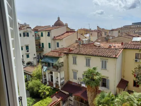 Bellevue House - Photo 1