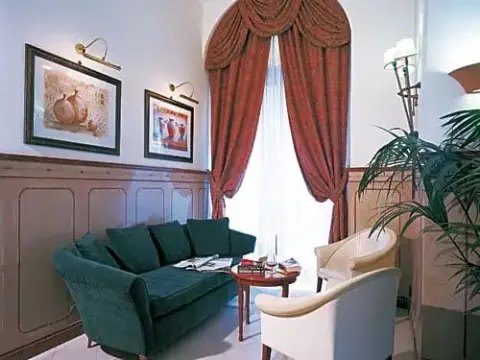 Best Western Ambra Palace - Photo 2