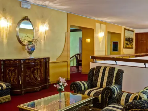 Best Western Hotel Mondial - Photo 2