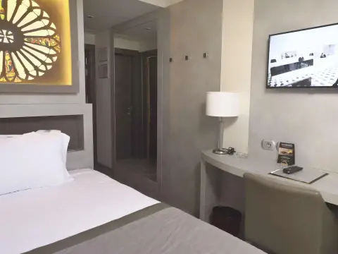 Best Western Premier Milano Palace Hotel - Photo 3