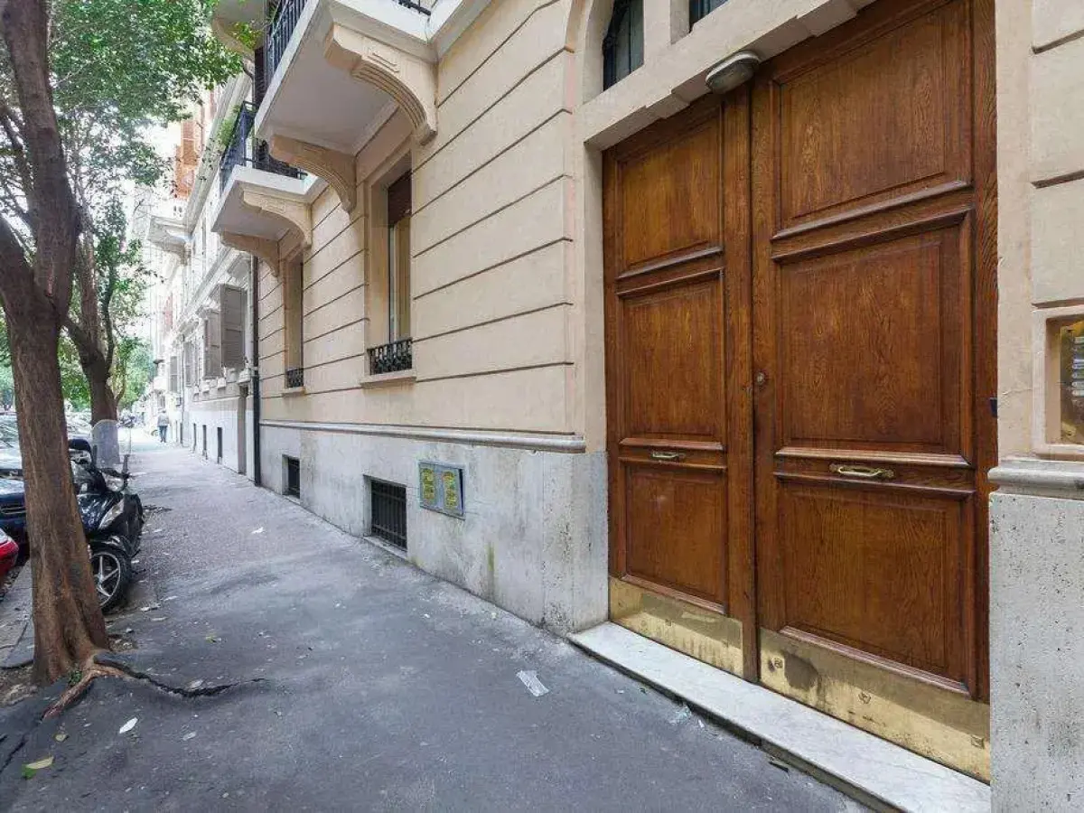 Betty Holiday Valadier