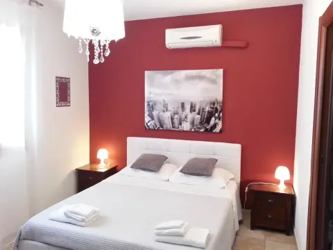 Blue Dolphin Bed and Breakfast - Photo 1